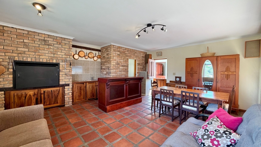 4 Bedroom Property for Sale in Mountainside Western Cape